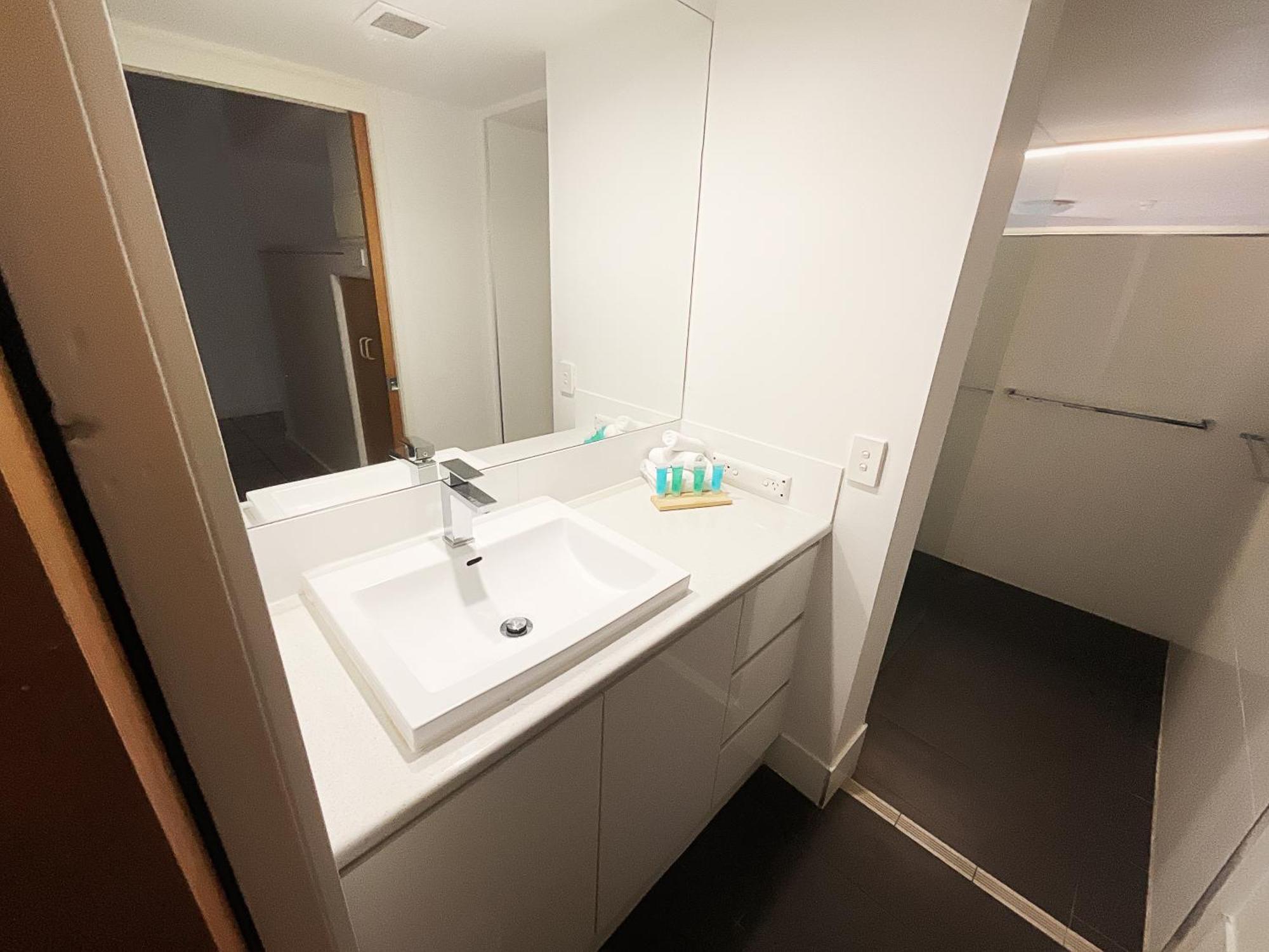 Tiki Hotel Apartments Surfers Paradise Gold Coast Luaran gambar