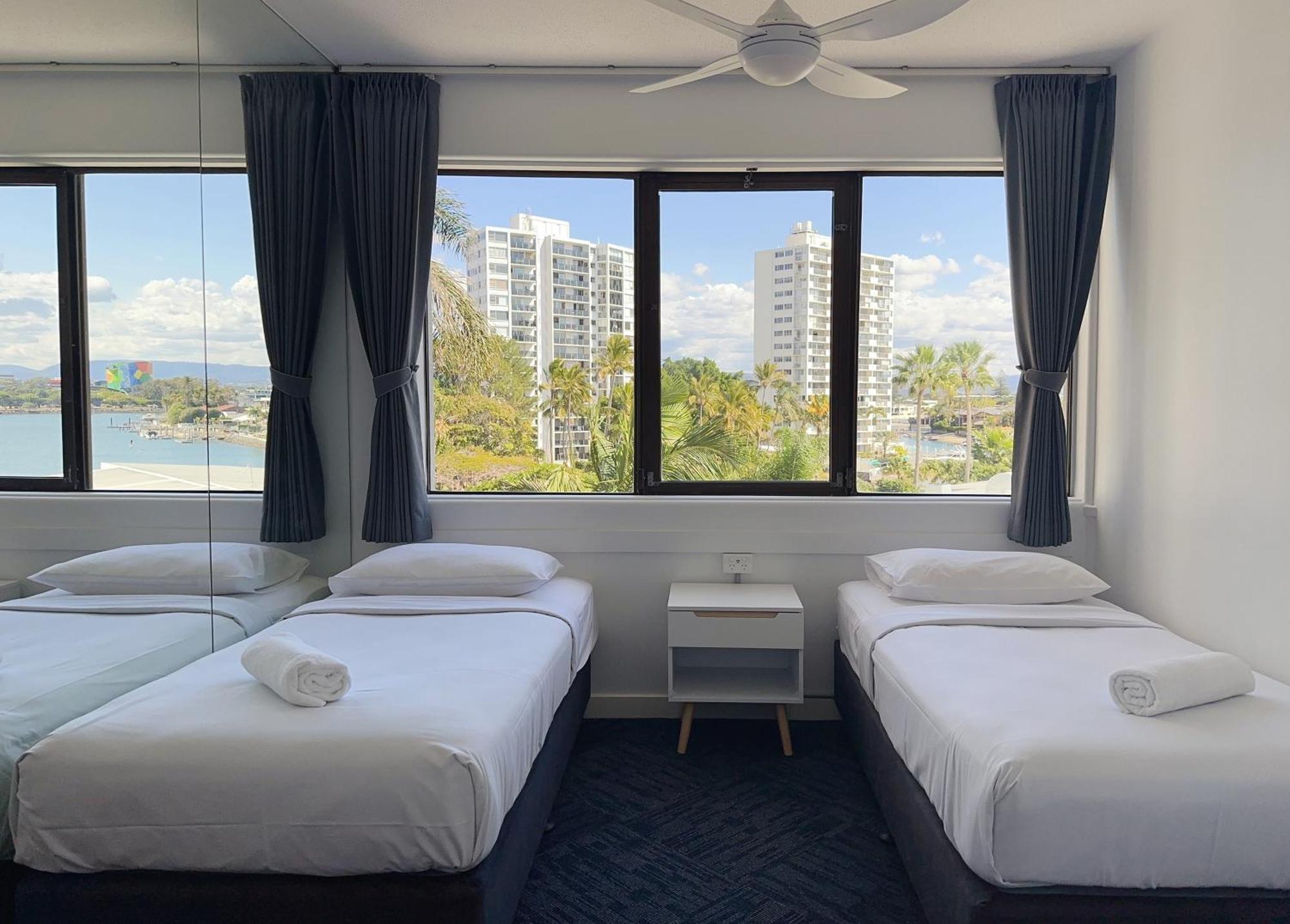 Tiki Hotel Apartments Surfers Paradise Gold Coast Bilik gambar