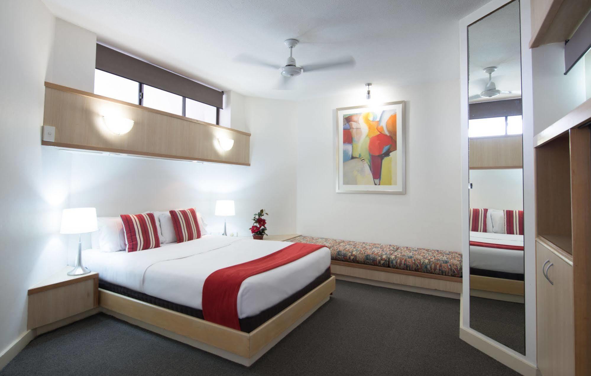 Tiki Hotel Apartments Surfers Paradise Gold Coast Luaran gambar